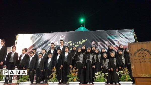 حضور حماسی مدارس قم در تجمعات شبانه آستان مقدس امامزاده موسی مبرقع(ع)