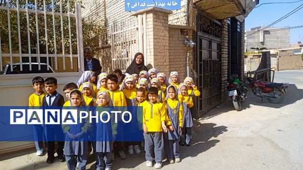 قدردانی از کارکنان خانه‌های بهداشت روستای فدافن در روز پرستار