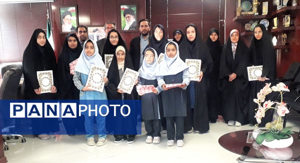 تقدیر از برگزیدگان طرح آموزش فن بیان، اجرا و سخنوری در شهرستان طرقبه شاندیز