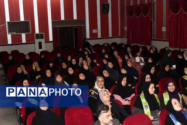 دوره آموزشی کمک‌های اولیه در محمودآباد