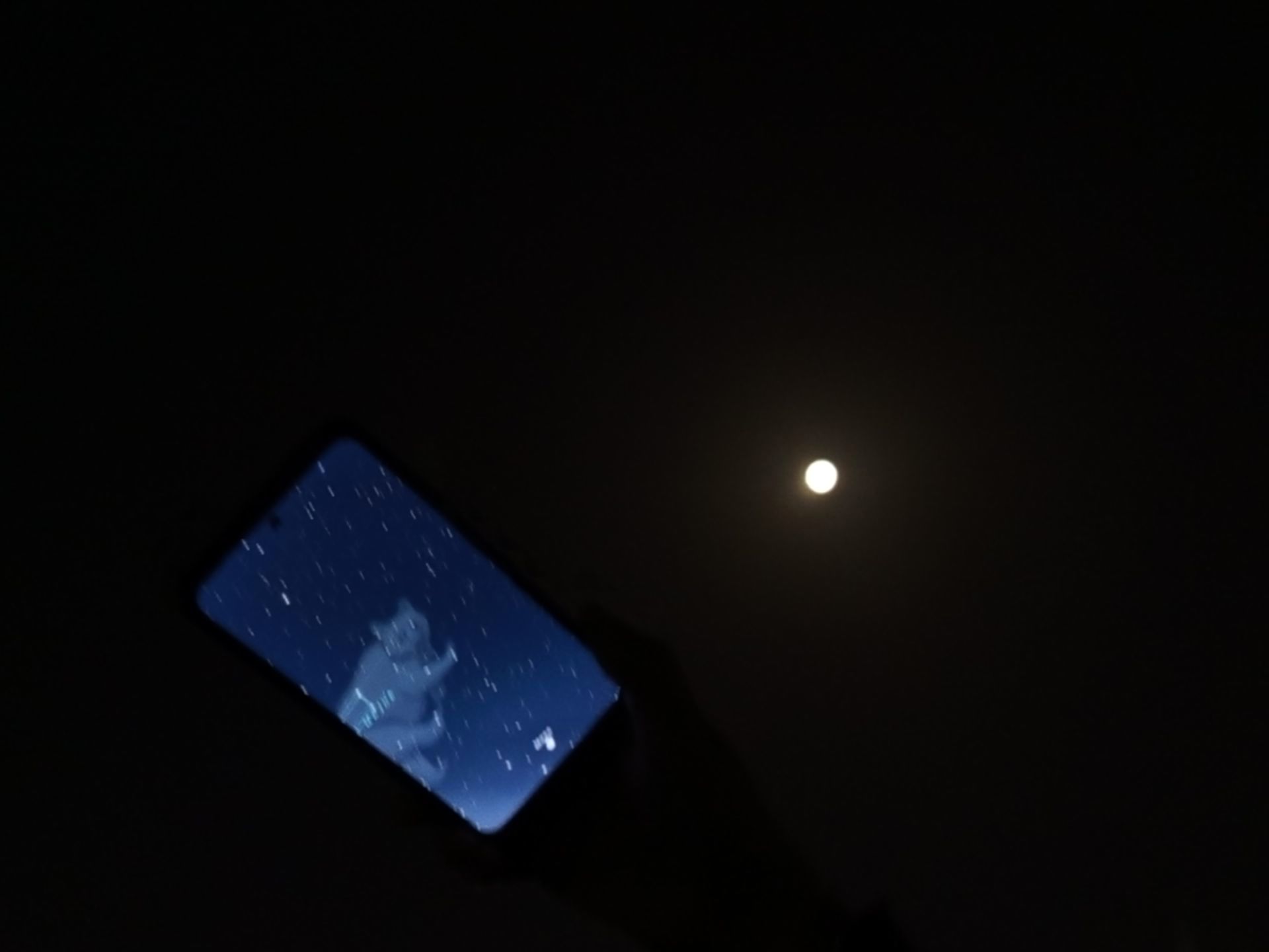 رصد آموزشی ماه در مدرسه حضرت فاطمه(س) میناب؛ گامی برای پرورش استعدادهای نجومی