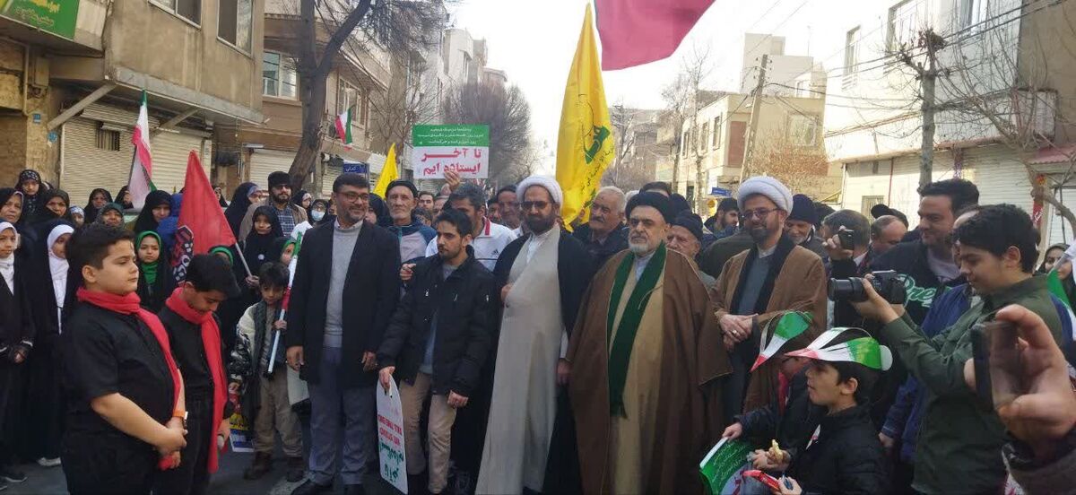 تجدید بیعت با آرمان‌های انقلاب و شهیدان از اهداف حضور در راهپیمایی است