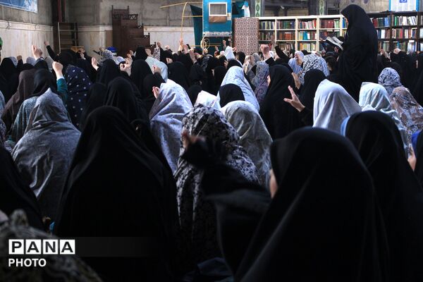 نماز جمعه بهارستان