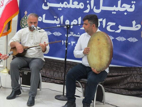 برگزاری تجلیل از همکاران طرح اکرام وایتام شهرستان بجنورد