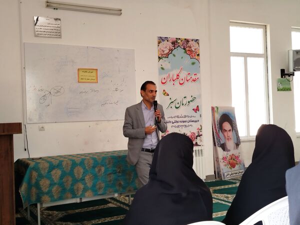 برگزاری کارگاه آموزش خانواده در کاشمر