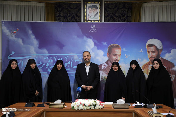  نشست فعالان و مجموعه‌های مردمی تربیت با معاون پرورشی و فرهنگی وزارت آموزش و پرورش