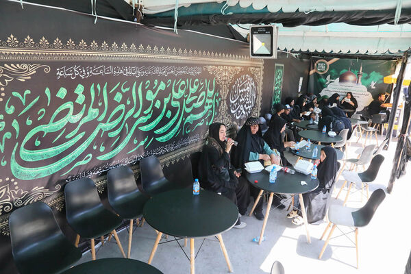 خدمت‌رسانی در موکب پایگاه بسیج شهید اکبرپور مشهد