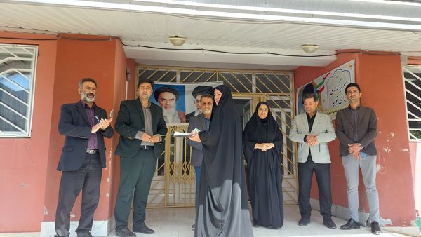 نواخته شدن زنگ سپاس معلم در دبیرستان زینبیه بلده