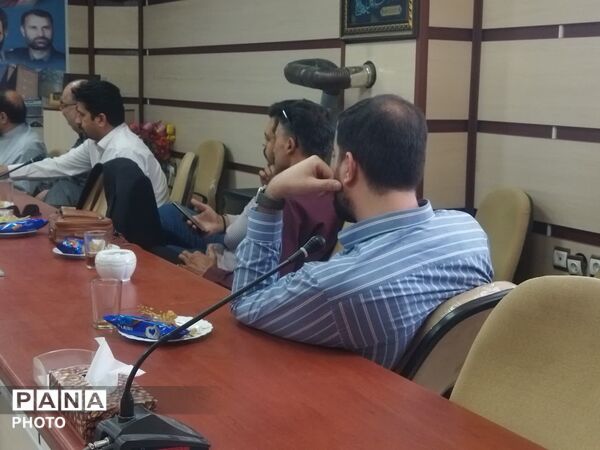 نشست خبری اصحاب رسانه نیشابور با فرمانده ناحیه مقاومت بسیج سپاه 