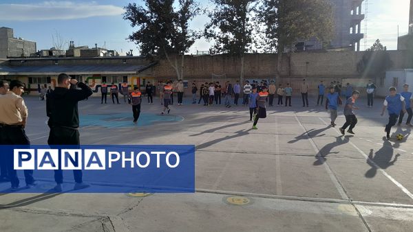 برگزاری مسابقه فوتسال بین مدرسه‌ای بین دبیرستان ابوریحان بیرونی و فرهنگیان نیشابور 