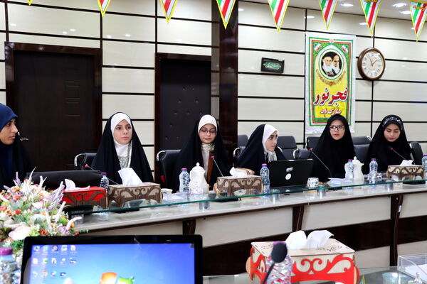 نشست خبرنگاران پانا و فعالان روابط عمومی استان بوشهر با رئیس اداره اطلاع رسانی و روابط عمومی وزارت آموزش و پرورش