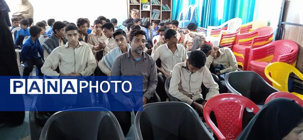 جشنواره سرود دانش‌آموزی در جزیره هرمز