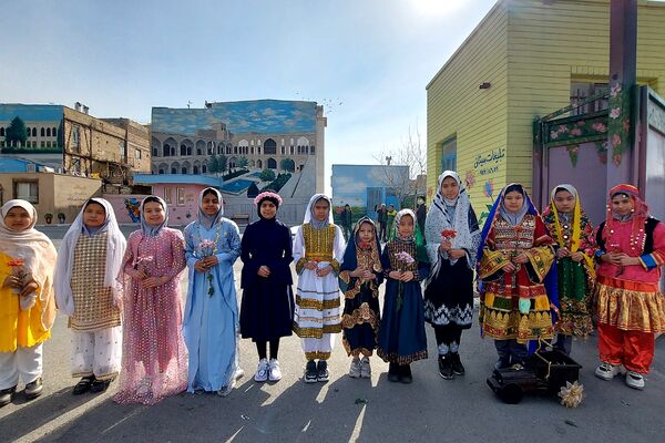 برگزاری جشن احسان و نیکوکاری در دبستان حکیم نظامی کهریزک 