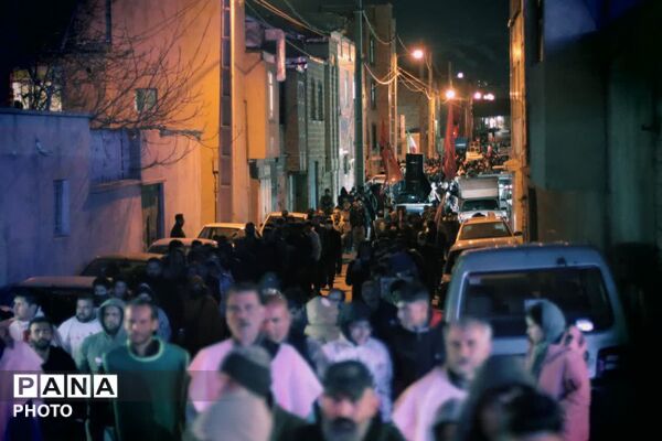 تجدید عهد با خون شهدا؛ «کفن‌پوشان» همدان شبانه بر آرمان‌های انقلاب ایستادند