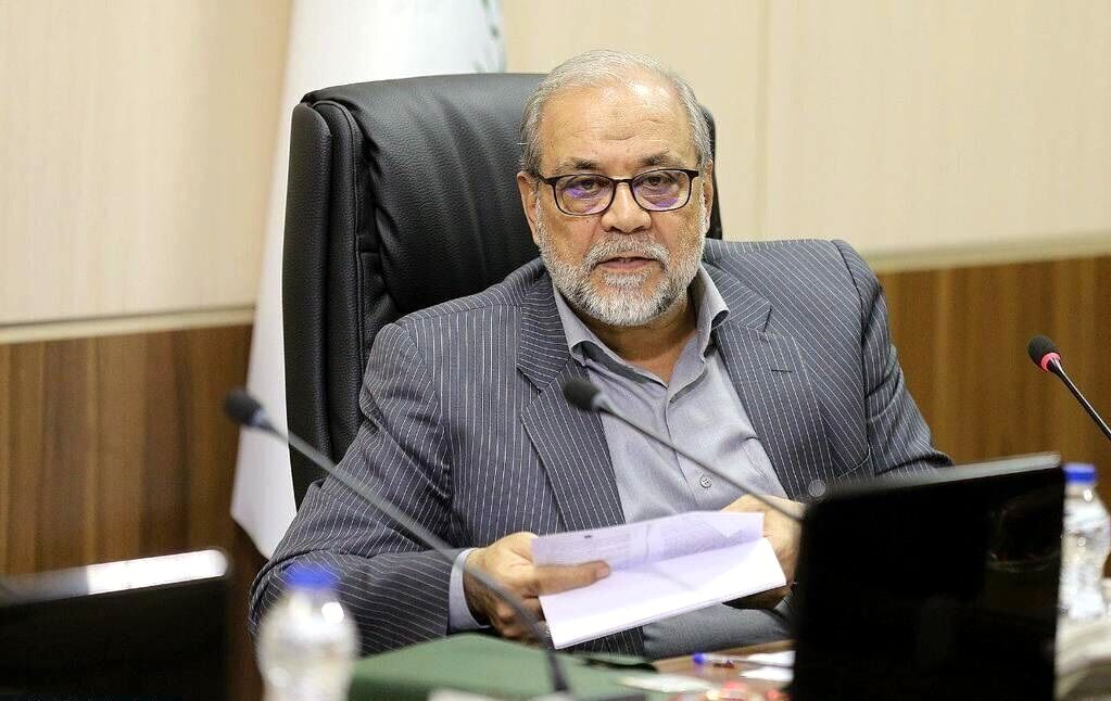 دبیر شورای عالی امنیت ملی: تسلیم و عقب نشینی در کار نخواهد بود