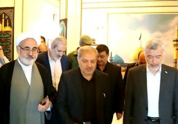 وزیر آموزش‌ و پرورش وارد مشهد شد