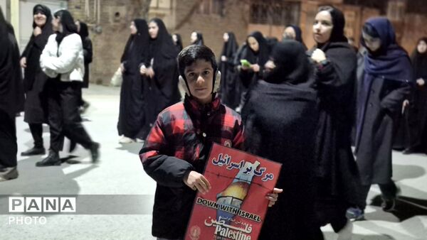  دهه‌نودی‌های فارسان، پرچمداران نوین راهپیمایی ضداستکباری
