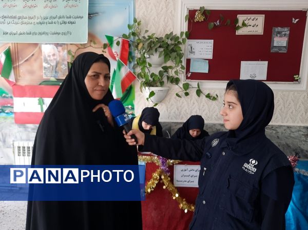 رای‌گیری شورای دانش‌آموزی در دبیرستان فرهنگیان ناحیه ۷ مشهد 