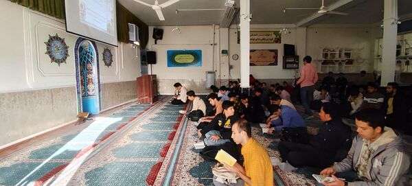 هیات هفتگی دانش‌آموزی در دبیرستان شاهد ابوذر غفاری نیشابور 