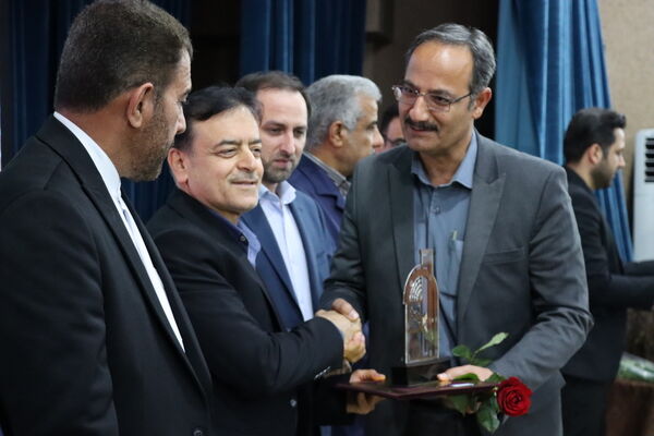 تجلیل از معلمان نمونه استان بوشهر 