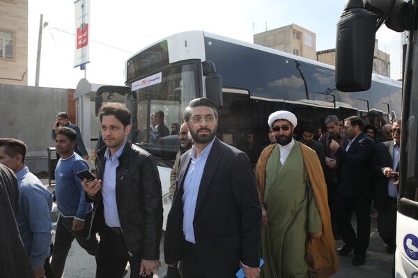 افتتاحیه پایانه شهید مفتح و رونمایی از ٨ اتوبوس جدید