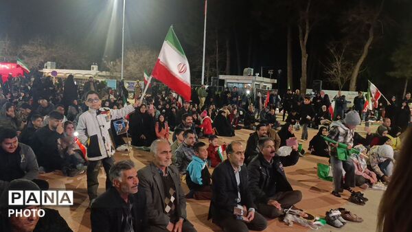  لحظه تحویل سال و تجدید بیعت با رهبر معظم انقلاب اسلامی 