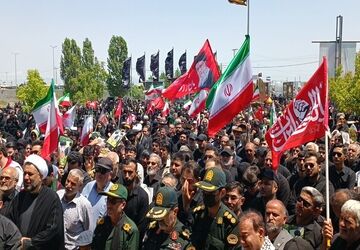 حماسه بدرقه رهبر شهید در اردبیل
