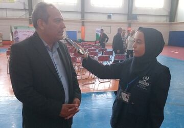 توزیع تجهیزات ورزشی مهر با نشاط در ناحیه هفت 