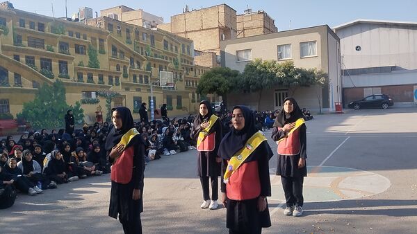 المپیاد ورزشی در مدرسه هوشیار ناحیه یک مشهد