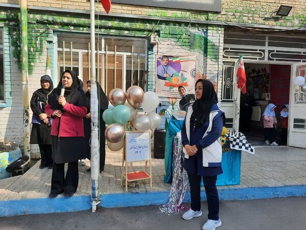 المپیاد ورزشی درون مدرسه‌ای در دبستان دخترانه نوفل لوشاتو ناحیه سه مشهد مقدس