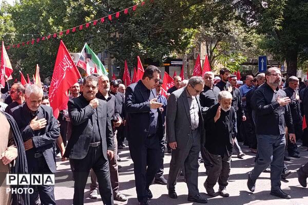 سیل عاشقان حسینی در بجنورد؛ جاماندگان اربعین، هم‌قدم با کاروان عشق -1