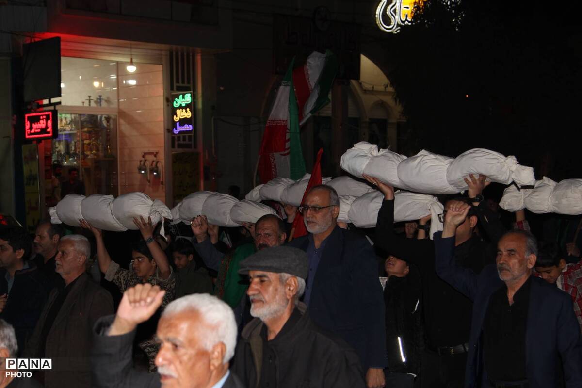 عزاداری هیات‌های امامشهر یزد در سوگ رهبر کبیر انقلاب اسلامی