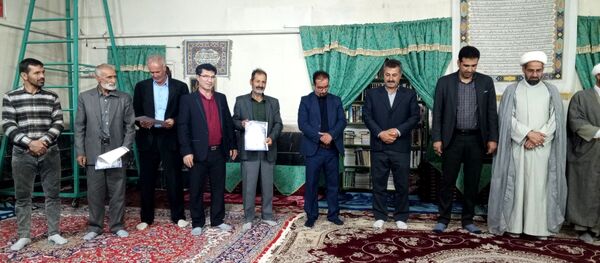 نشست مسئولان و هیات امنای مسجد صاحب الزمان (عج) روستای گزکوه 