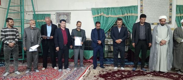 نشست مسئولان و هیات امنای مسجد صاحب الزمان (عج) روستای گزکوه 