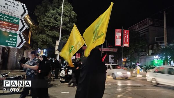 طنین نوای یا حسین در مسجد جامع نیشابور غرق در سوگ عاشورا
