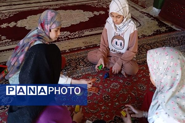 تفریح و مطالعه دانش آموزان معکتف در مسجد شهر بار 