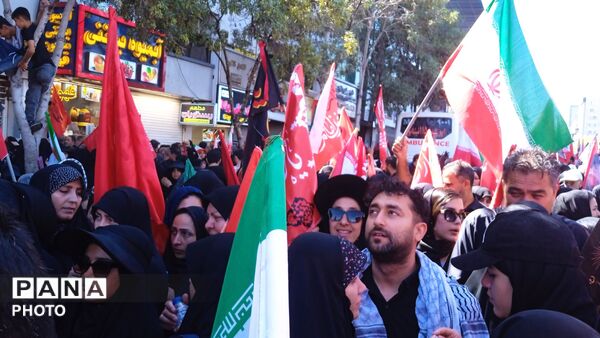 وداعِ جهان با «پدر» در صحنِ خورشید