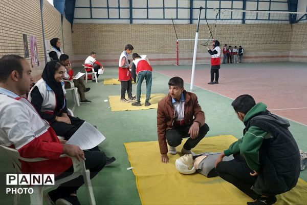 نمایش آمادگی و مهارت دانش‌آموزان در مسابقات دادرس