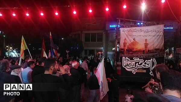 از شب اول تا شب صدوبیست وهفتمین نیشابور همچنان در سوگ رهبر شهید