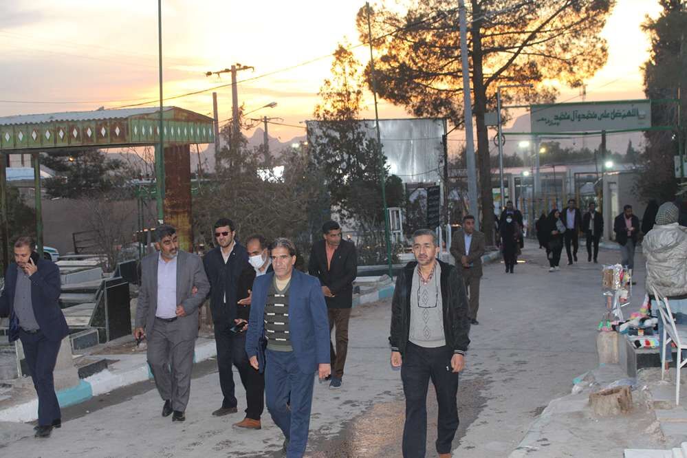 غبار روبی گلزار شهدا 