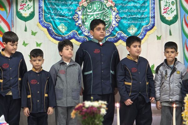 جشن میلاد با سعادت حضرت مهدی موعود(ع)در دبستان حاج همت بهارستان ۲