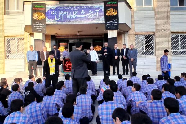 استقبال از شهید گمنام در دبیرستان معارف صدرا ولایت 