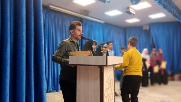 تقدیر از دانش‌آموزان فعال محمدشهری در زمینه‌های فرهنگی و هنری