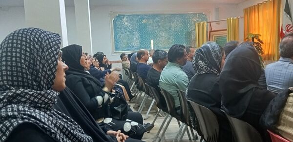 انتخابات انجمن اولیا سال تحصیلی جدید در دبیرستان وکیلی ۱۰