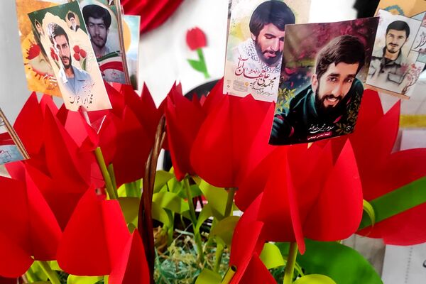 برگزاری جشن‌های باشکوه پیروزی انقلاب اسلامی در مدارس رباط‌کریم