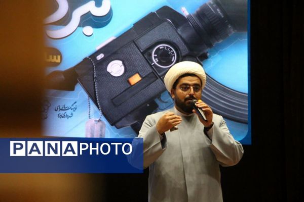 کارگاه نبرد رسانه‌ها؛ مشارکت فعالان رسانه‌ای و دانش‌آموزان یزدی در جنگ آگاهی