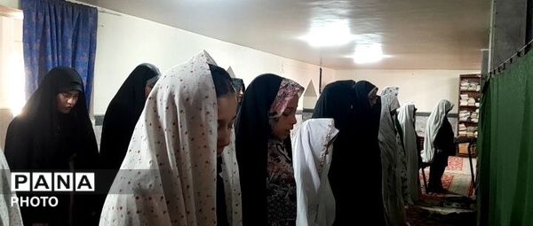  اقامه نماز عبادی سیاسی جمعه همزمان با سی و چهارمین روز شهادت قائد امت حضرت آیت الله خامنه‌ای 