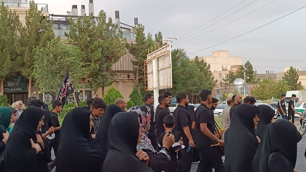 حضور مردم شهرستان نیم‌ور و محلات در پیاده‌روی جاماندگان اربعین