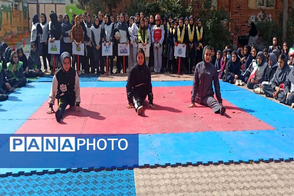  المپیاد ورزشی در دبیرستان ۱۳ آبان مشهد