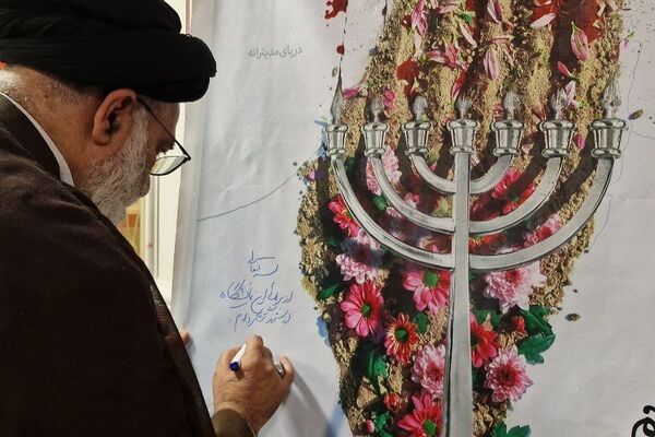 برگزاری و افتتاحیه نمایشگاه ریشه های مقاومت در مدرسه منتصرین شاهد ورامین